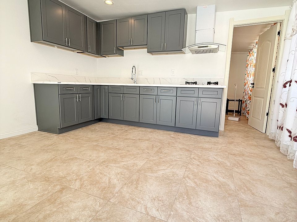 1st image of 2448 Tortosa Ave #1