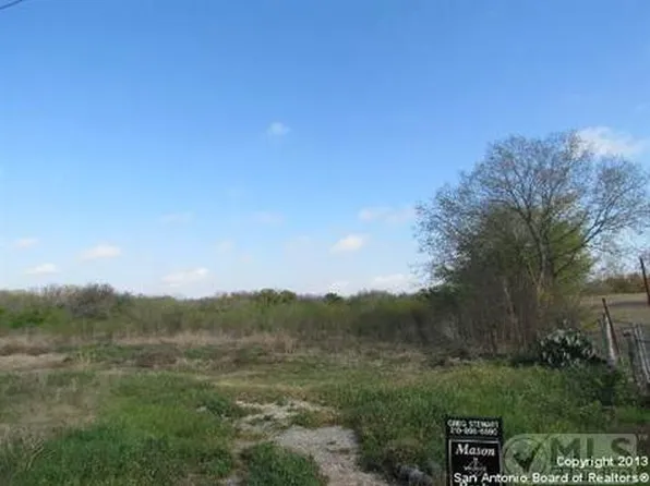 370 Grobe Dr, San Antonio, TX 78220