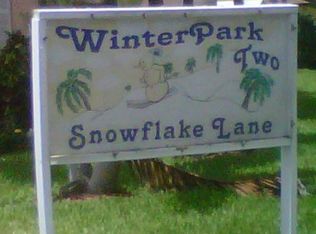 3820 Snowflake Ln, Naples, FL 34112