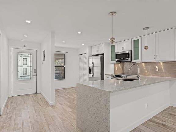 2nd image of 1629 Riverview Road #120