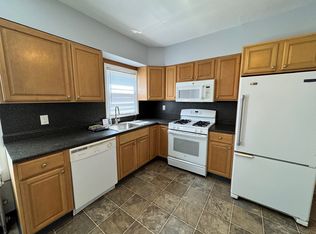 717 1st St #2, Lyndhurst, NJ 07071