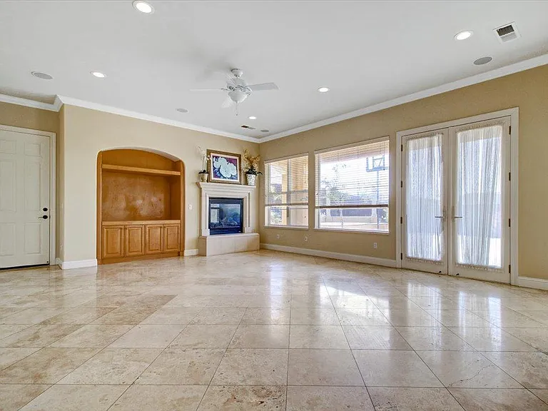1852 Saddle Park Pl — Photo 32