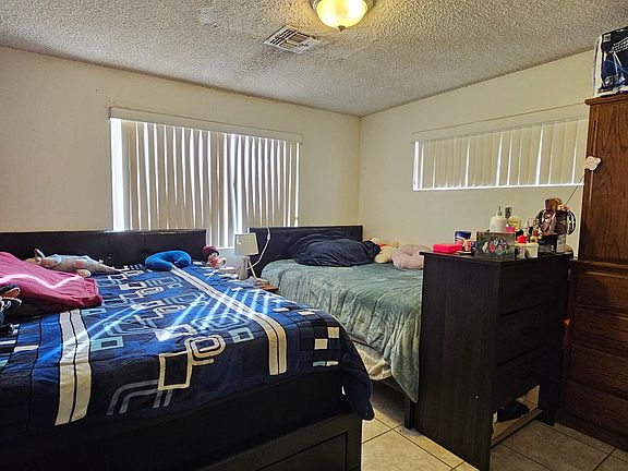 4th image of 23200 Berry Rd