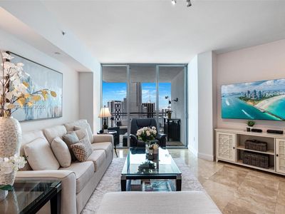 350 S Miami Ave APT 3807, Miami, FL, 33130