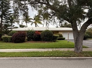2600 NE 36th St, Lighthouse Pt, FL 33064