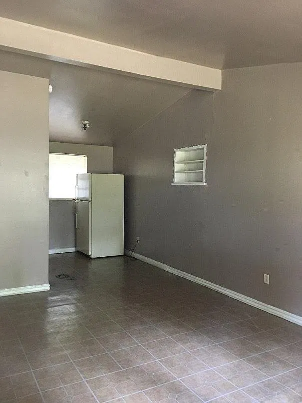 3 bed, 864 sqft, $950 — Photo 4