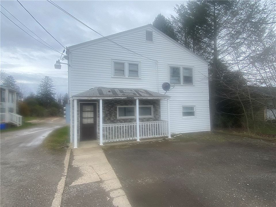 2nd image of 825 Rose St