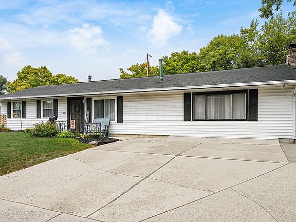 3rd image of 4492 Darley Ct