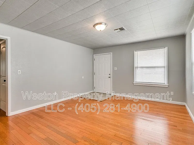 3 bed, 2.0 bath, 1250 sqft, $1,250 — Photo 2