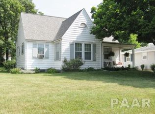 1009 Prince St, Pekin, IL 61554