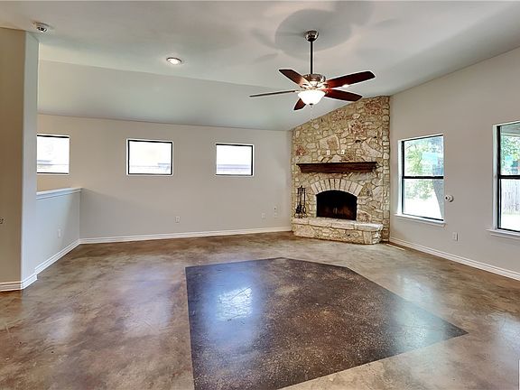 5th image of 5402 Fiesta Oak Dr