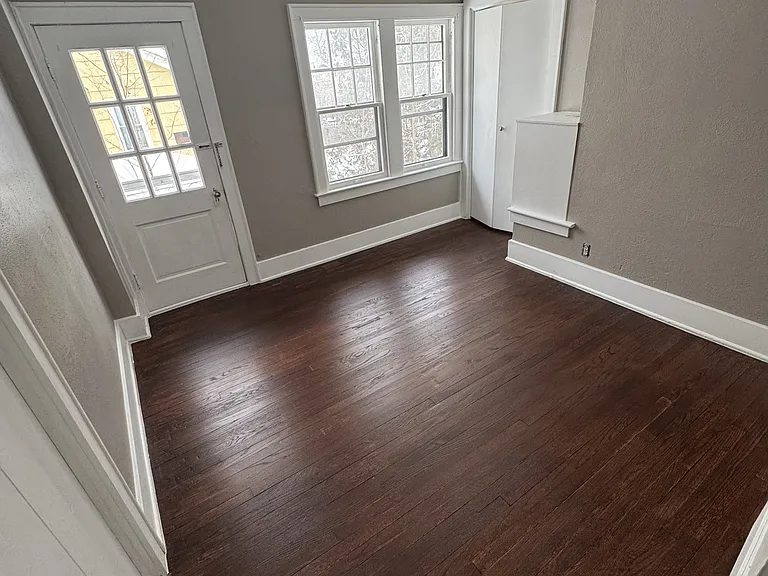 721 Thomson St — Photo 13