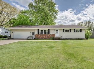1141 Novak Rd, Grafton, OH 44044