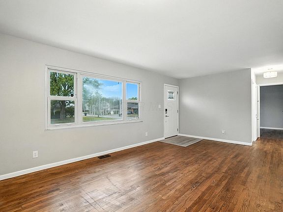 5th image of 2866 Landon Dr