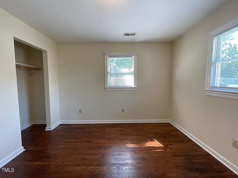 2721 Atlantic St — Photo 10