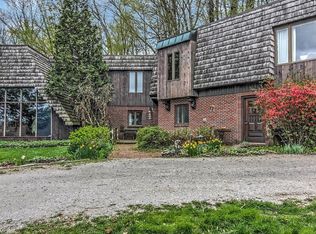 721 Old Suman Rd, Valparaiso, IN 46383