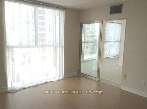 5460 Yonge St #404 — Photo 6