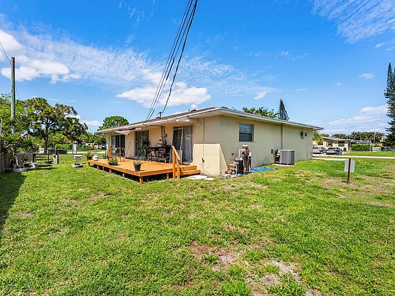 5th image of 1675 E Breezy Lane