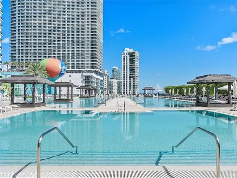 1830 Ocean Dr #CU-1210 — Photo 25