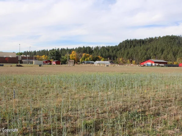 232 Red Devil Dr, Hulett, WY 82720