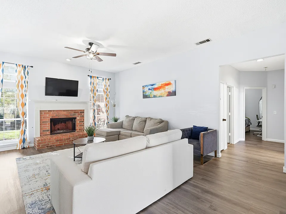 10217 Napa Valley Dr