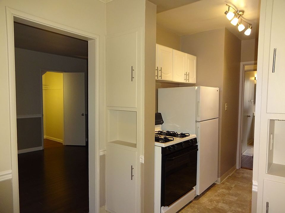 1st image of 1625 H St APT 3