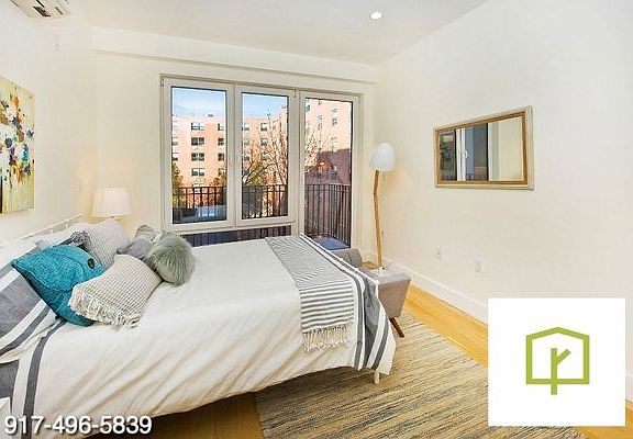 2nd image of 961 Willoughby Ave APT 4H
