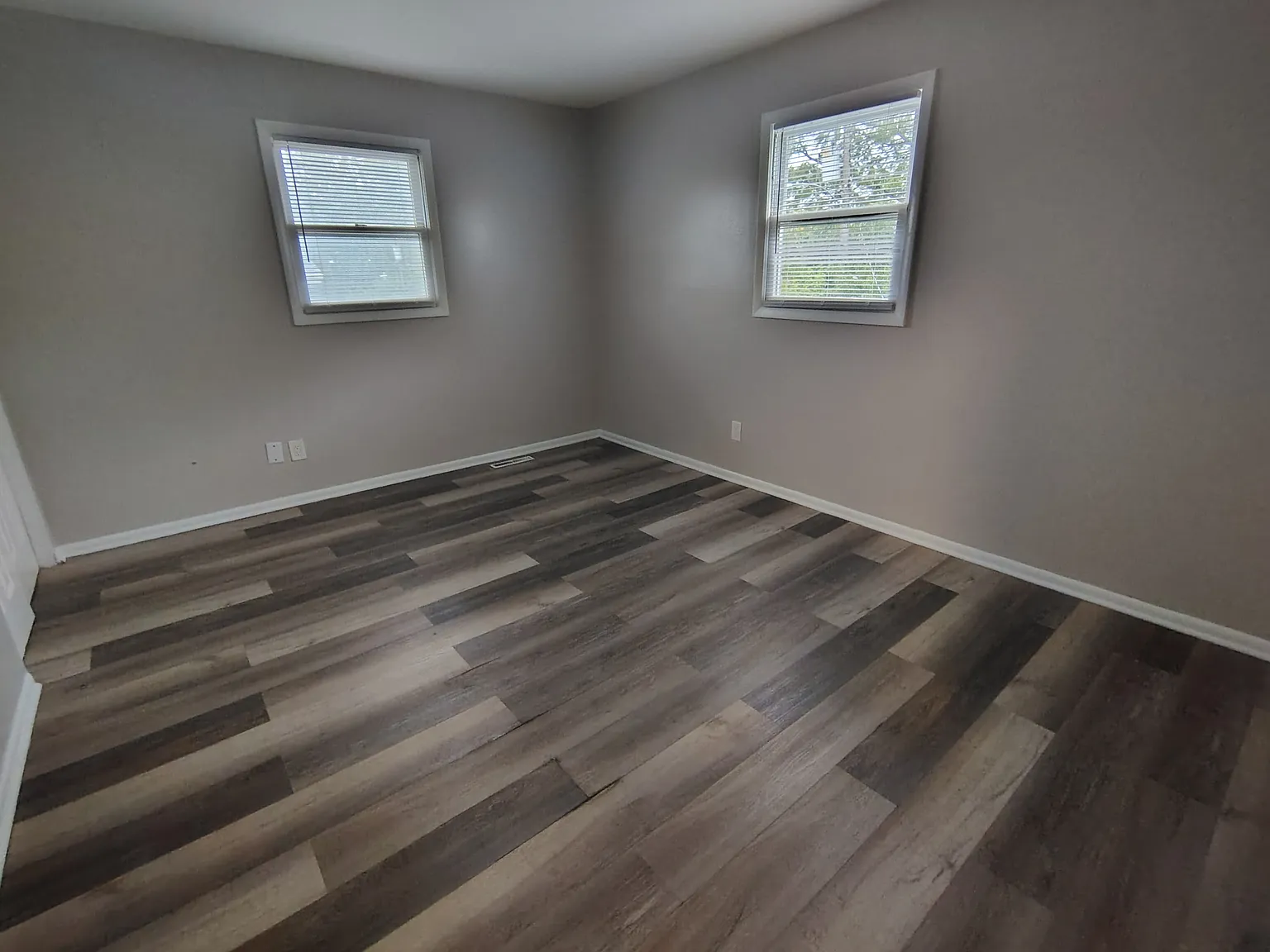 2 bed, 1.5 bath, 1050 sqft, $1,400 — Photo 4