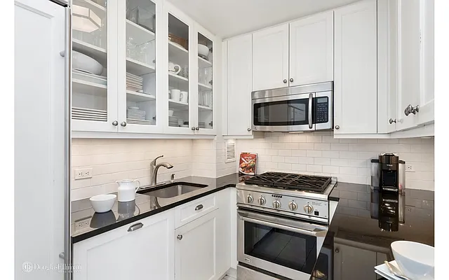 Sold by Douglas Elliman | media 4