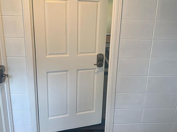 3rd image of 444 N Evergreen Ave #0