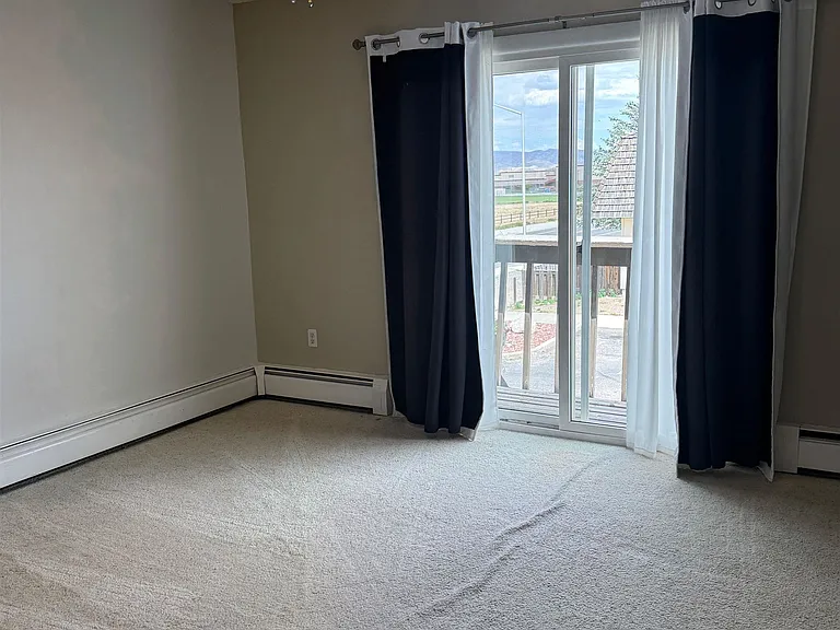 2904 Sheridan Ave — Photo 8