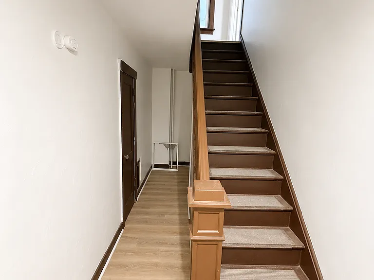 1133 Maryland Ave #1 — Photo 8