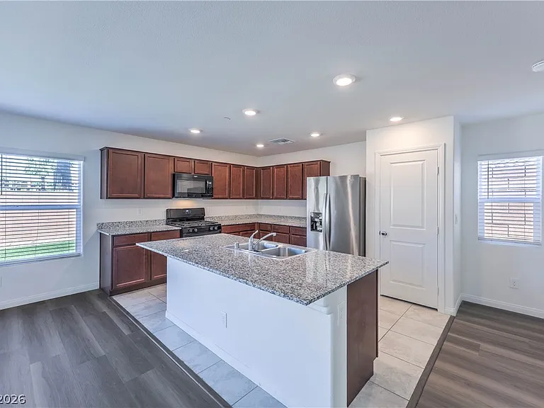 4983 Angel Heart St — Photo 16