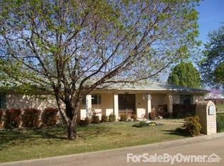 706 Belle Denton Cir, Sallisaw, OK 74955