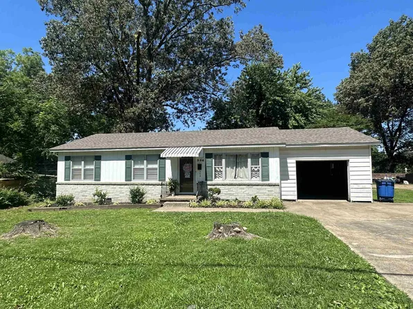 306 N College St, Martin, TN 38237