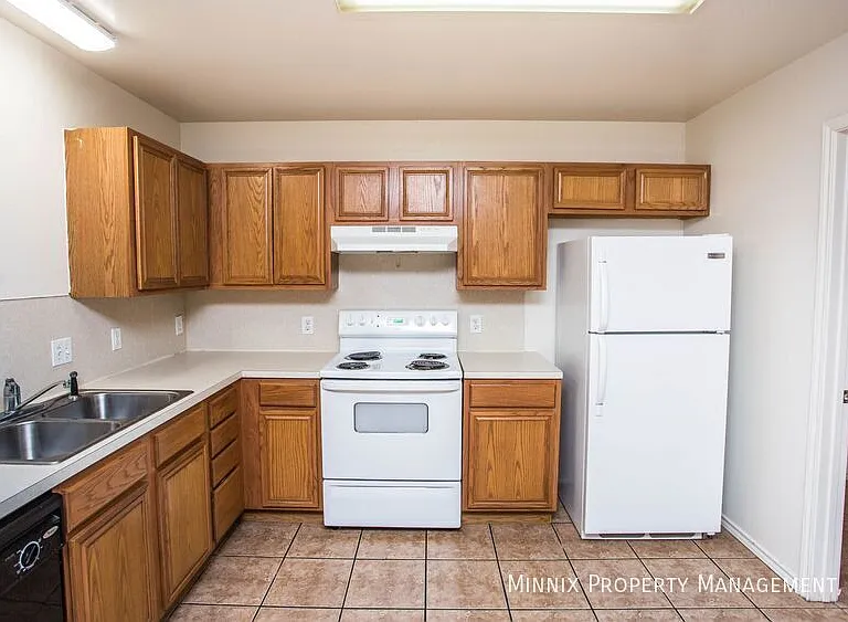 514 N Clinton Ave #B — Photo 5
