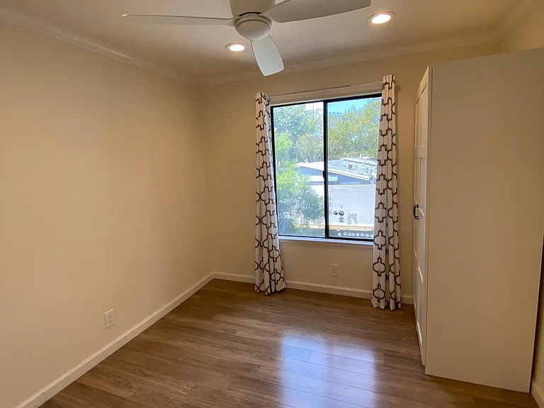1743 Alma St — Photo 18