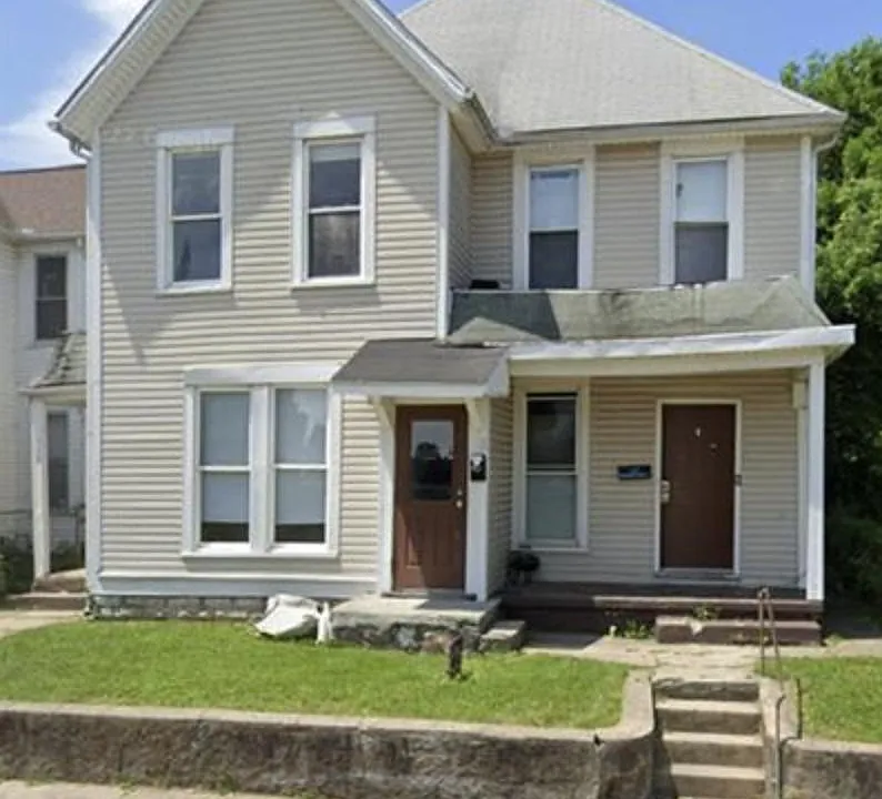 127 S Horton St #1/2