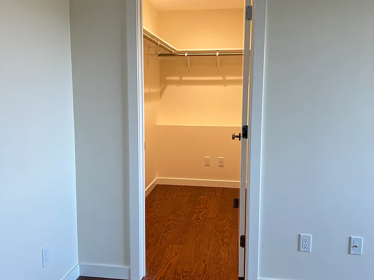 13 Crest Rd — Photo 6