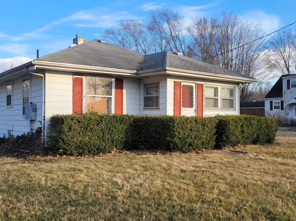 105 S State St, Markleville, IN 46056
