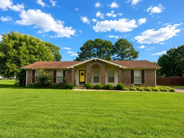 1008 Brindley Dr, Pulaski, TN 38478