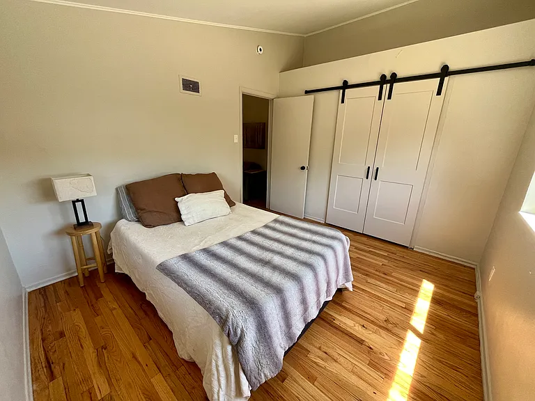 2112-2114 Russell Blvd #2114C — Photo 7