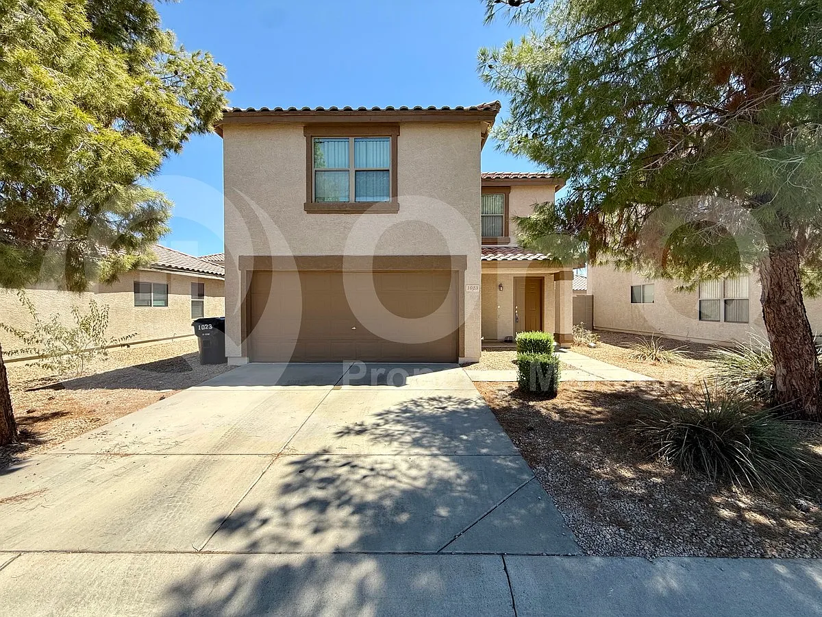 3 bed, 2.5 bath, 1574 sqft, $2,195 — Photo 2