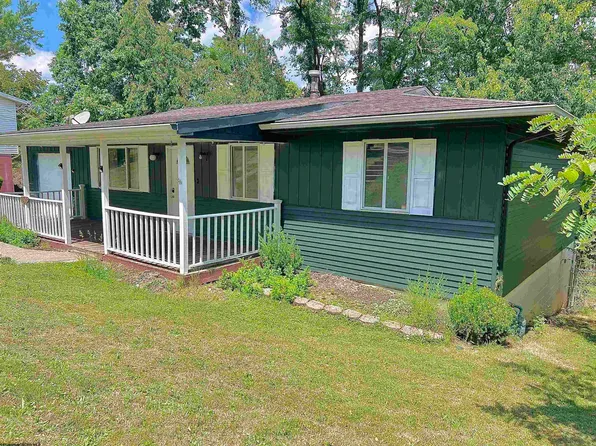 1808 Lafayette Cir, Fairmont, WV 26554