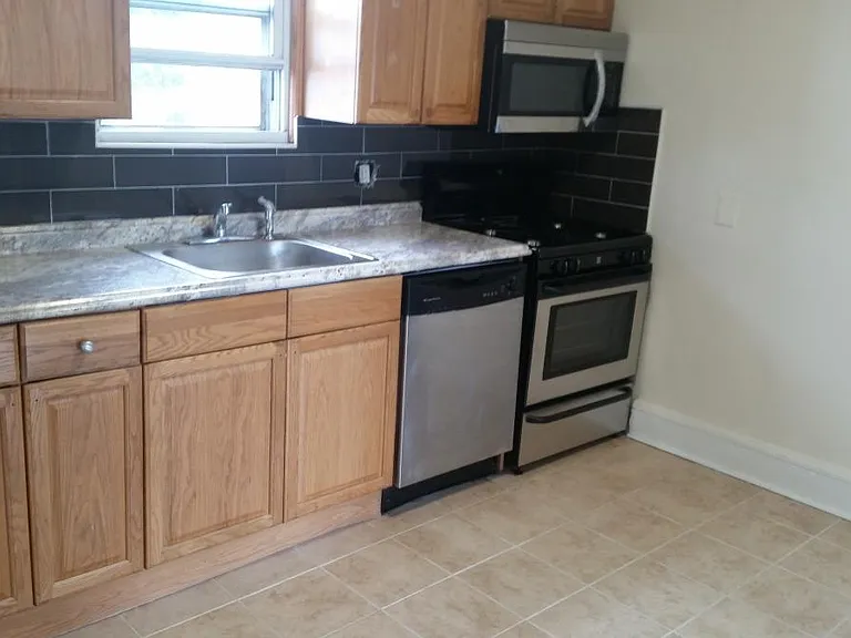 Newly renovated kitchen!