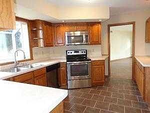 Kitchen / Stainless Appliances