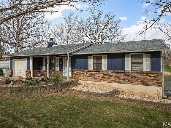 2nd image of 466 Rue Martel