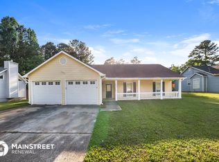 5823 Mistyview Dr, Rex, GA 30273