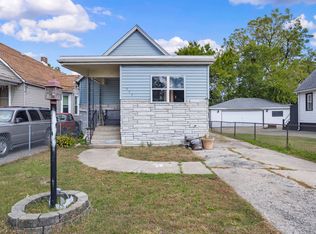 951 Wilcox St, Hammond, IN 46320