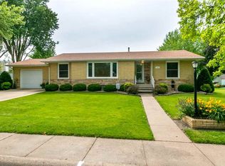 230 N Henry St, Walcott, IA 52773